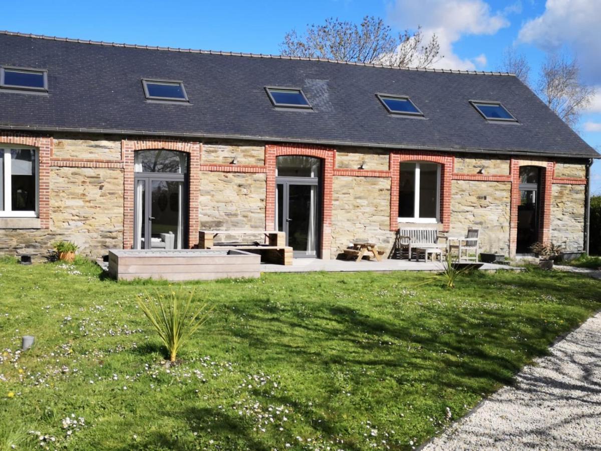 Family Room,1298247343:JPEG