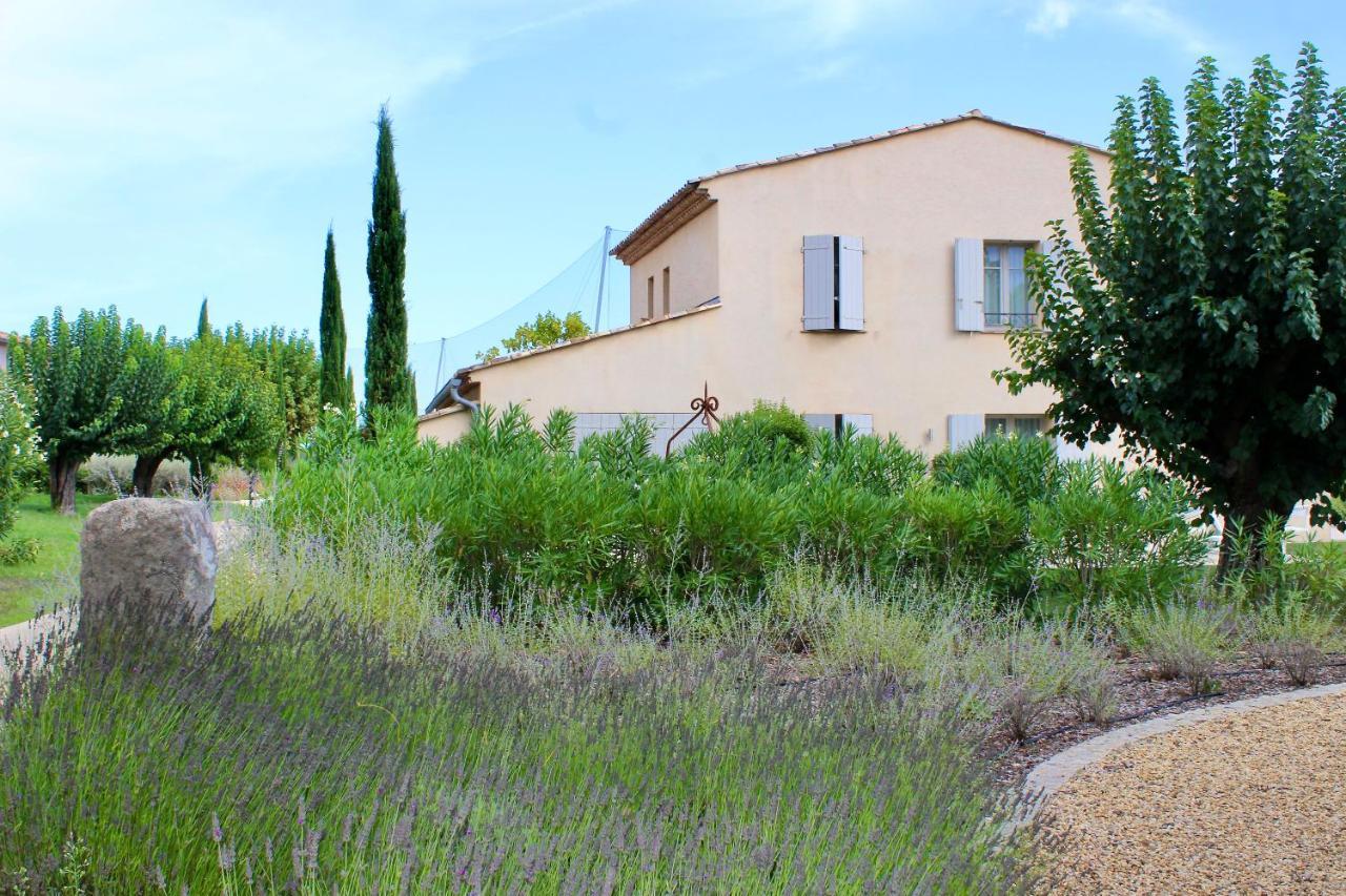 One-Bedroom Deluxe Apartment Garden