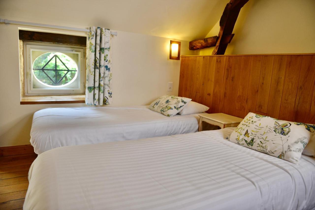 Large Double Room 2nd floor
