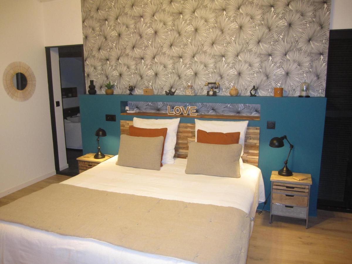 Queen Suite Spa Bath