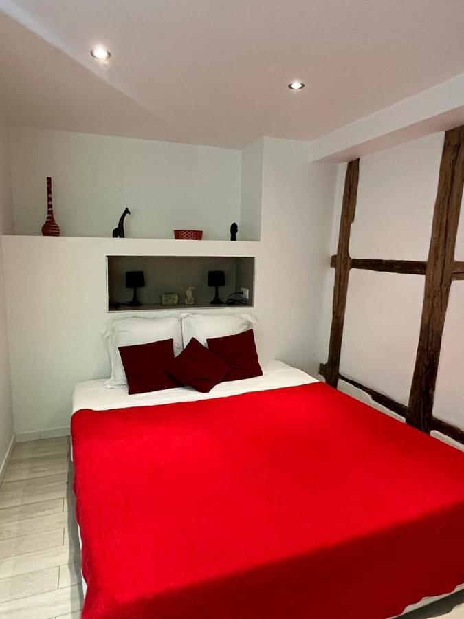 Deluxe Apartment,1311222961:JPEG