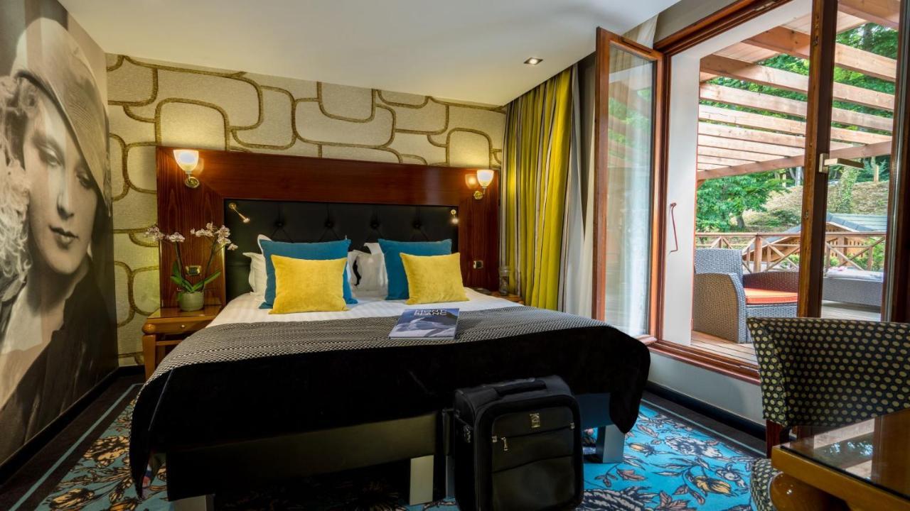 Superior Room Forest side balcony Double or Twin beds