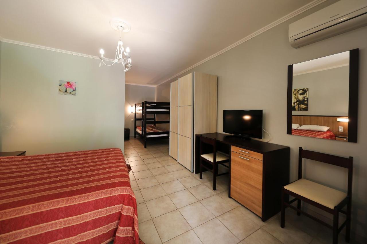 Standard Quadruple Room,1588490386:JPEG