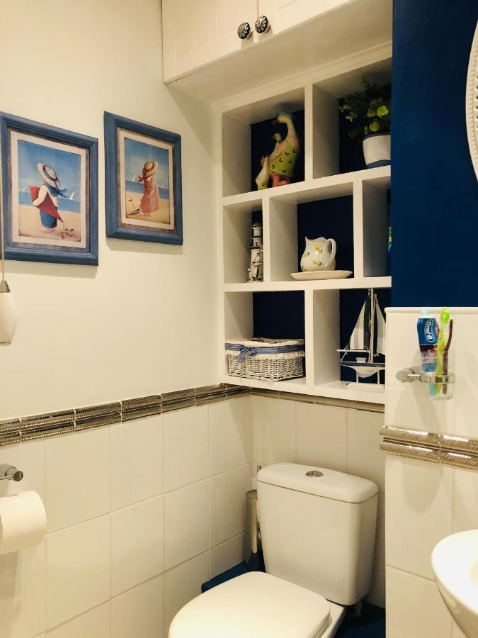 Interconnected Family Room