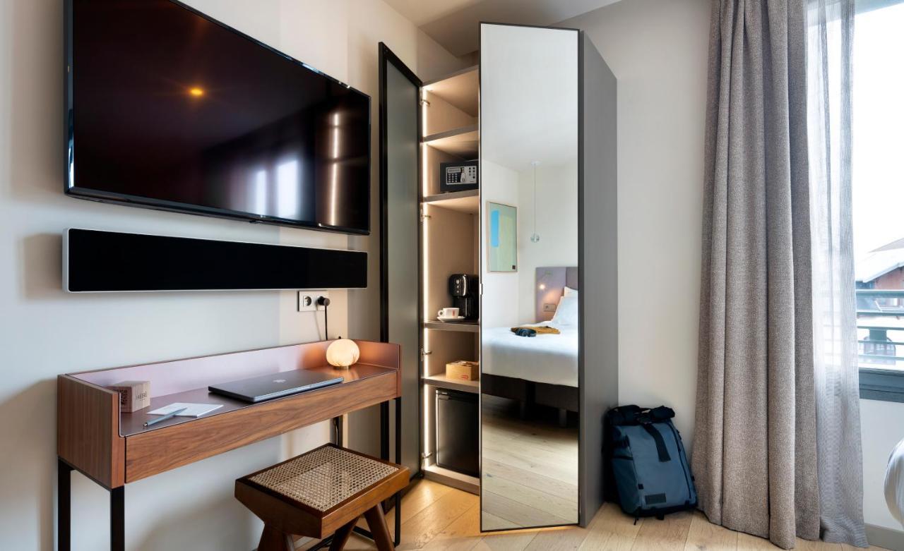 Large Double Room