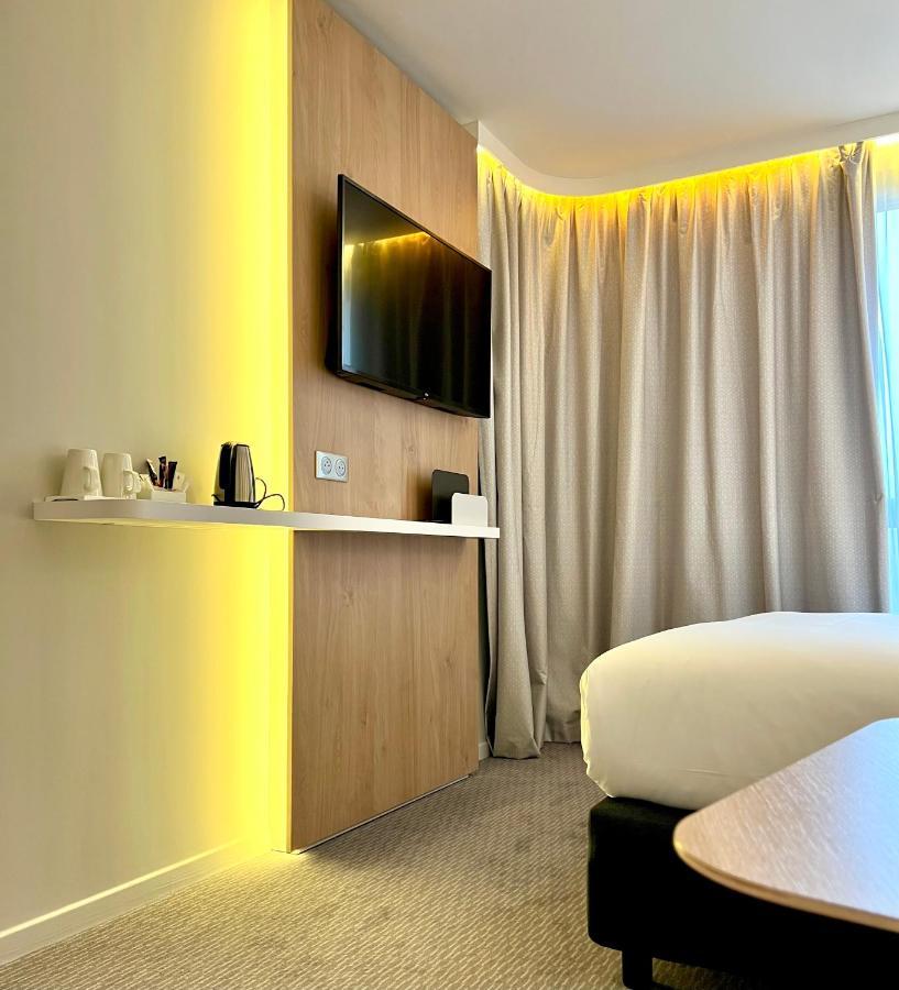 Standard Room with Free Breakfast