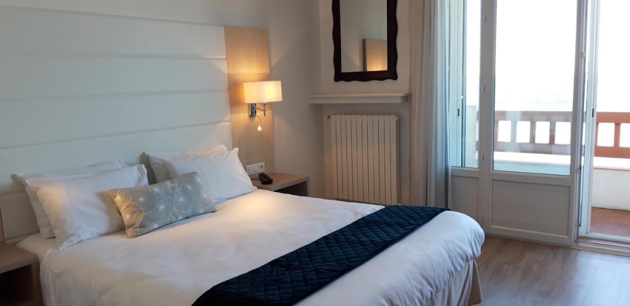 Deluxe Double Room Balcony Sea View,1352984353:JPEG