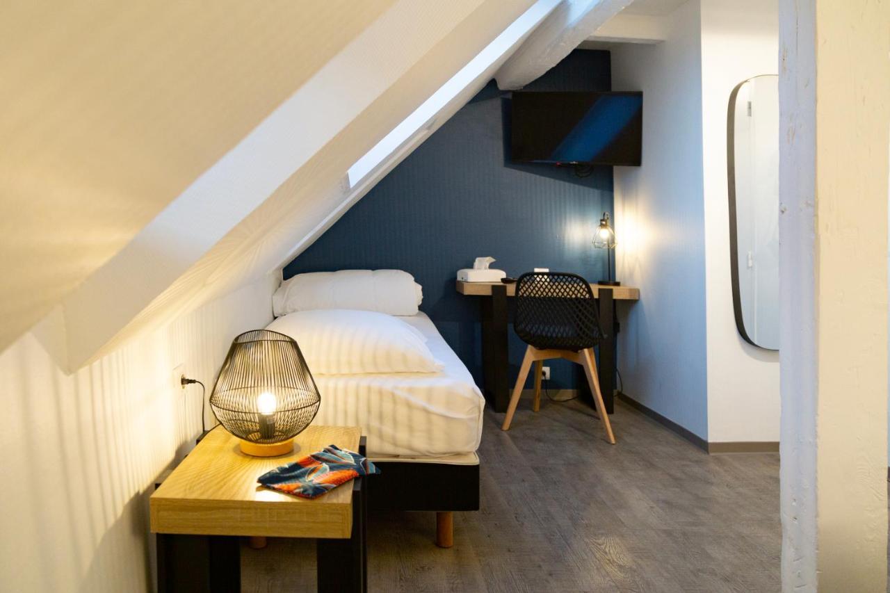 Economy Triple Room
