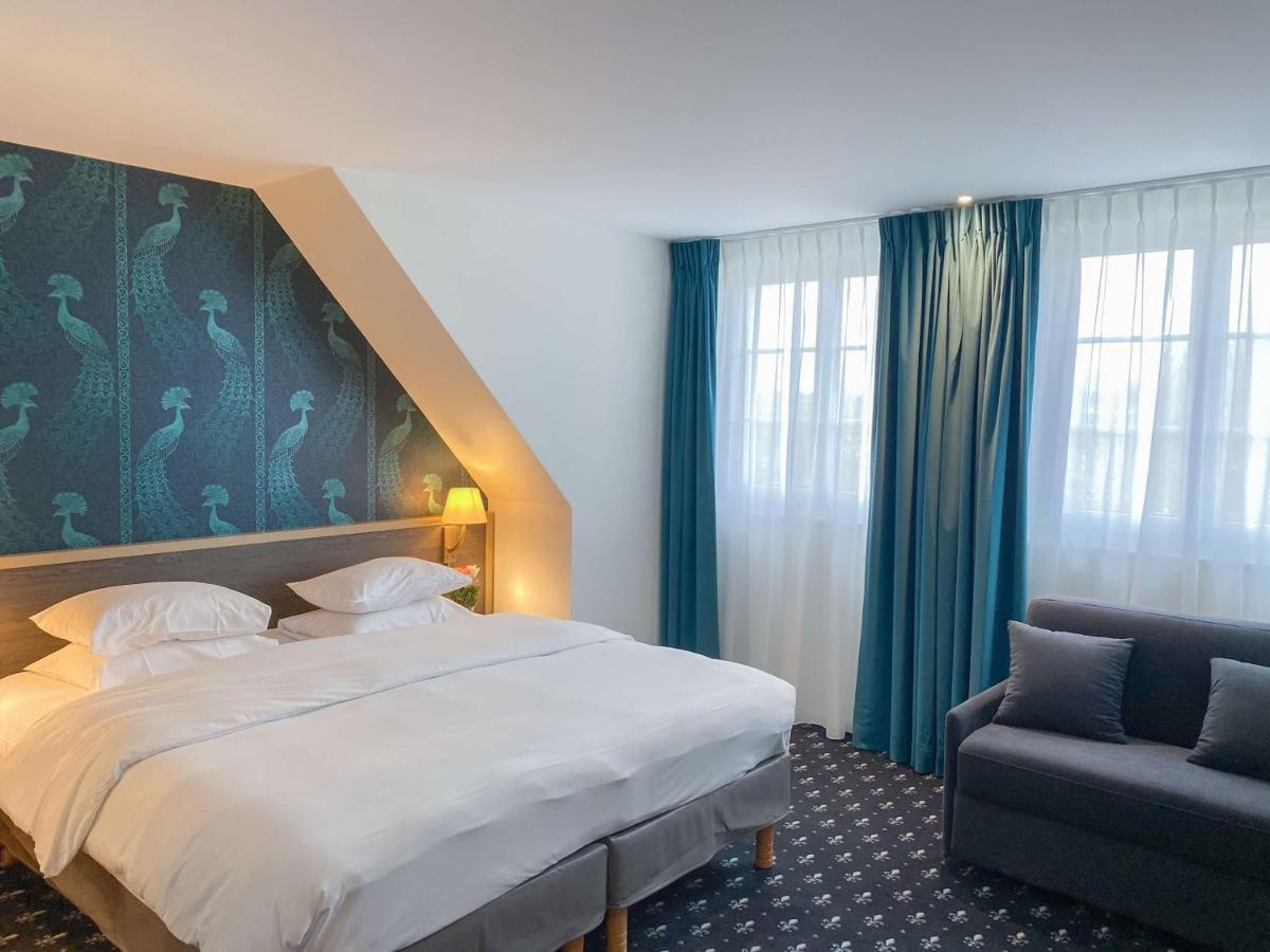 Deluxe King Room View