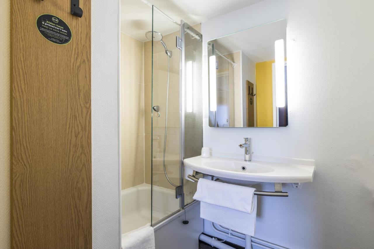 Double Room,1358066795:JPEG
