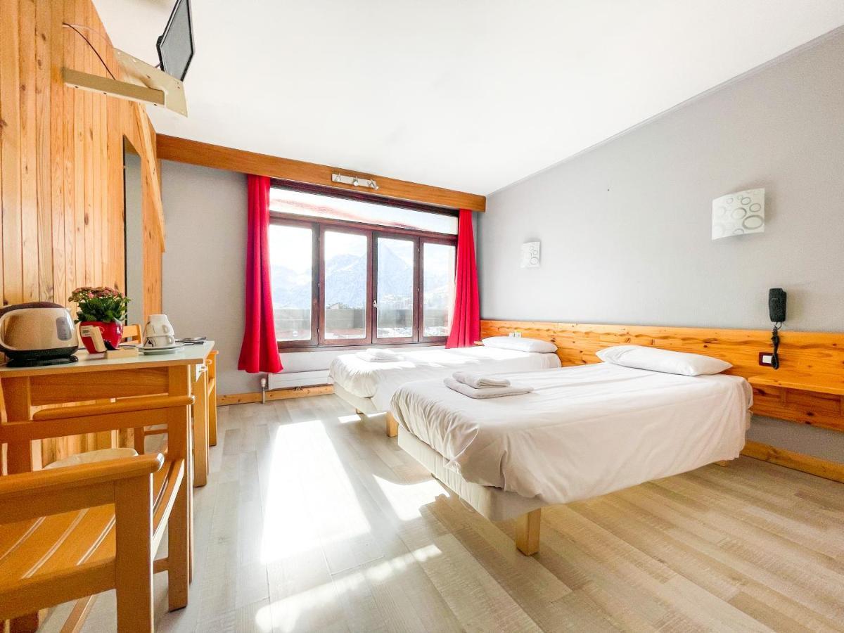 Double or Twin Room Mountain View