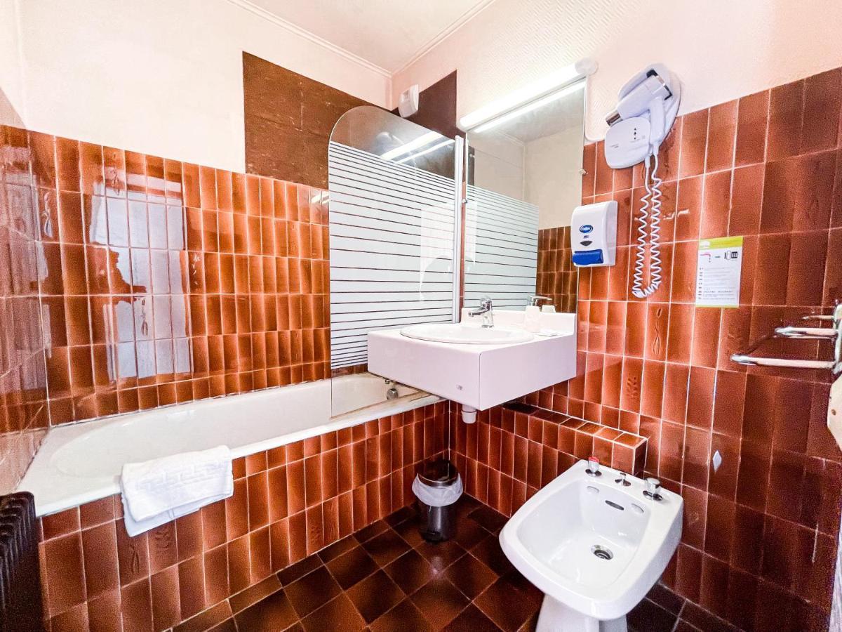 Double or Twin Room Mountain View