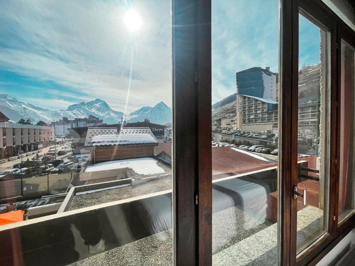 Double or Twin Room Mountain View