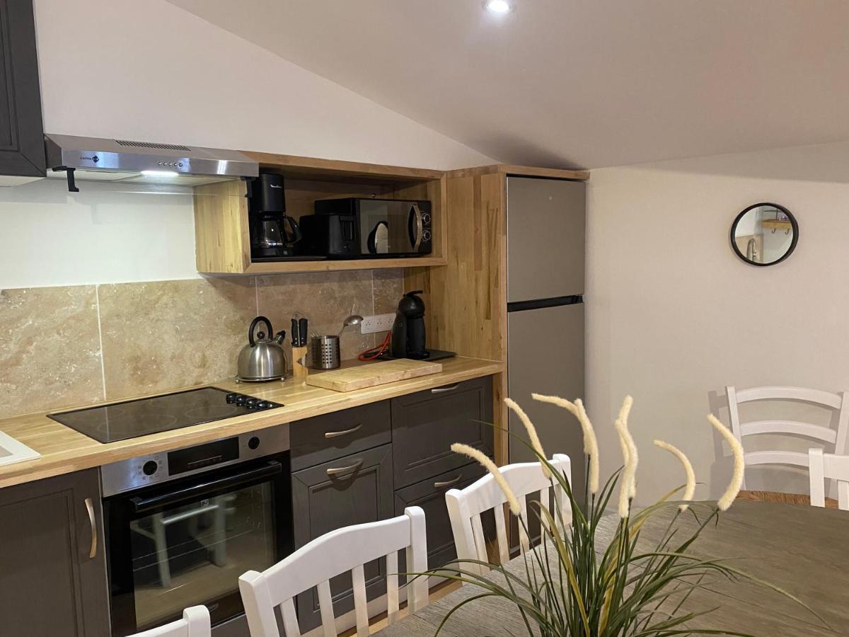 Three-Bedroom Apartment,1371282494:JPEG