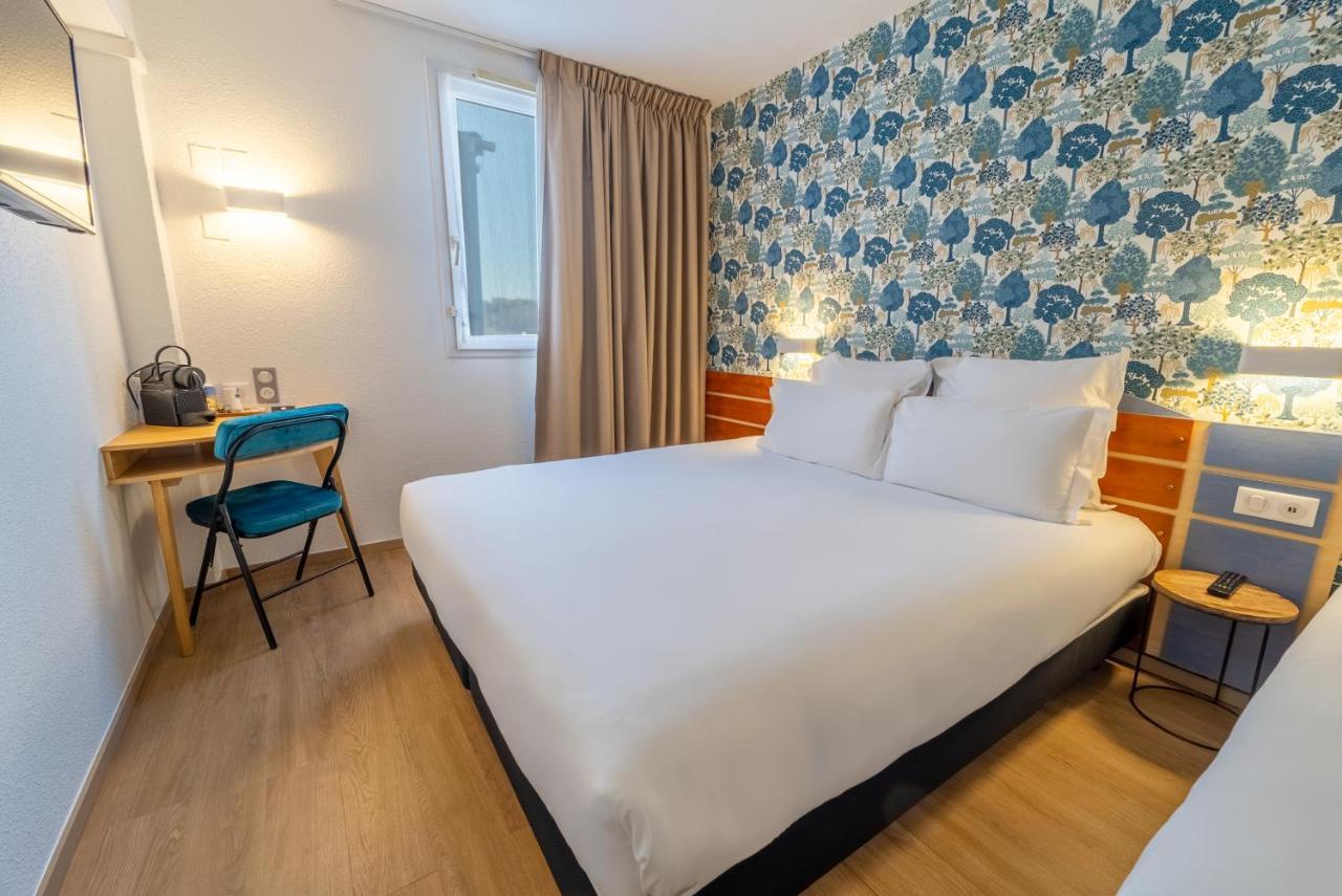 Comfort Queen Room