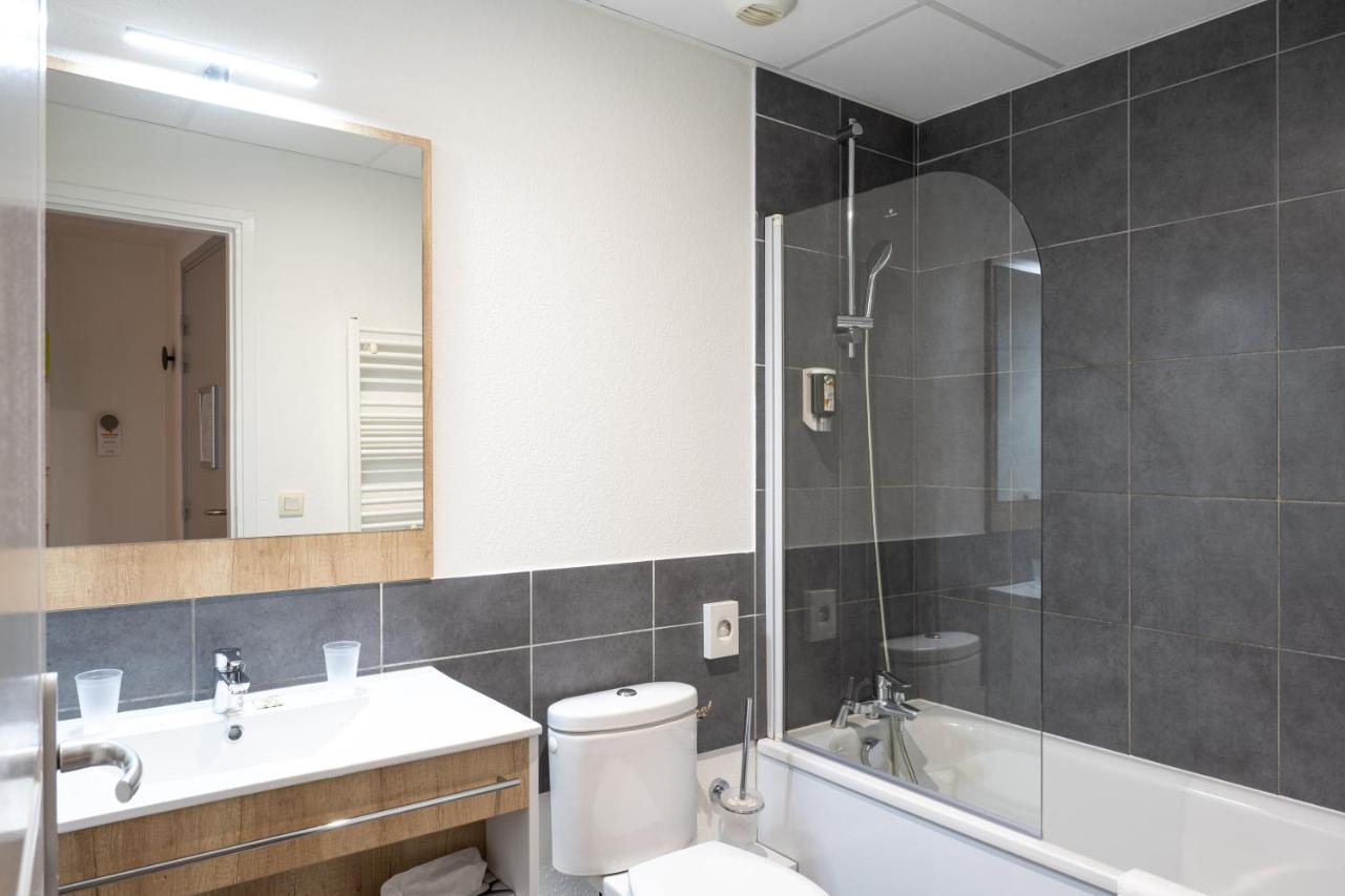 Studio,1370683163:JPEG