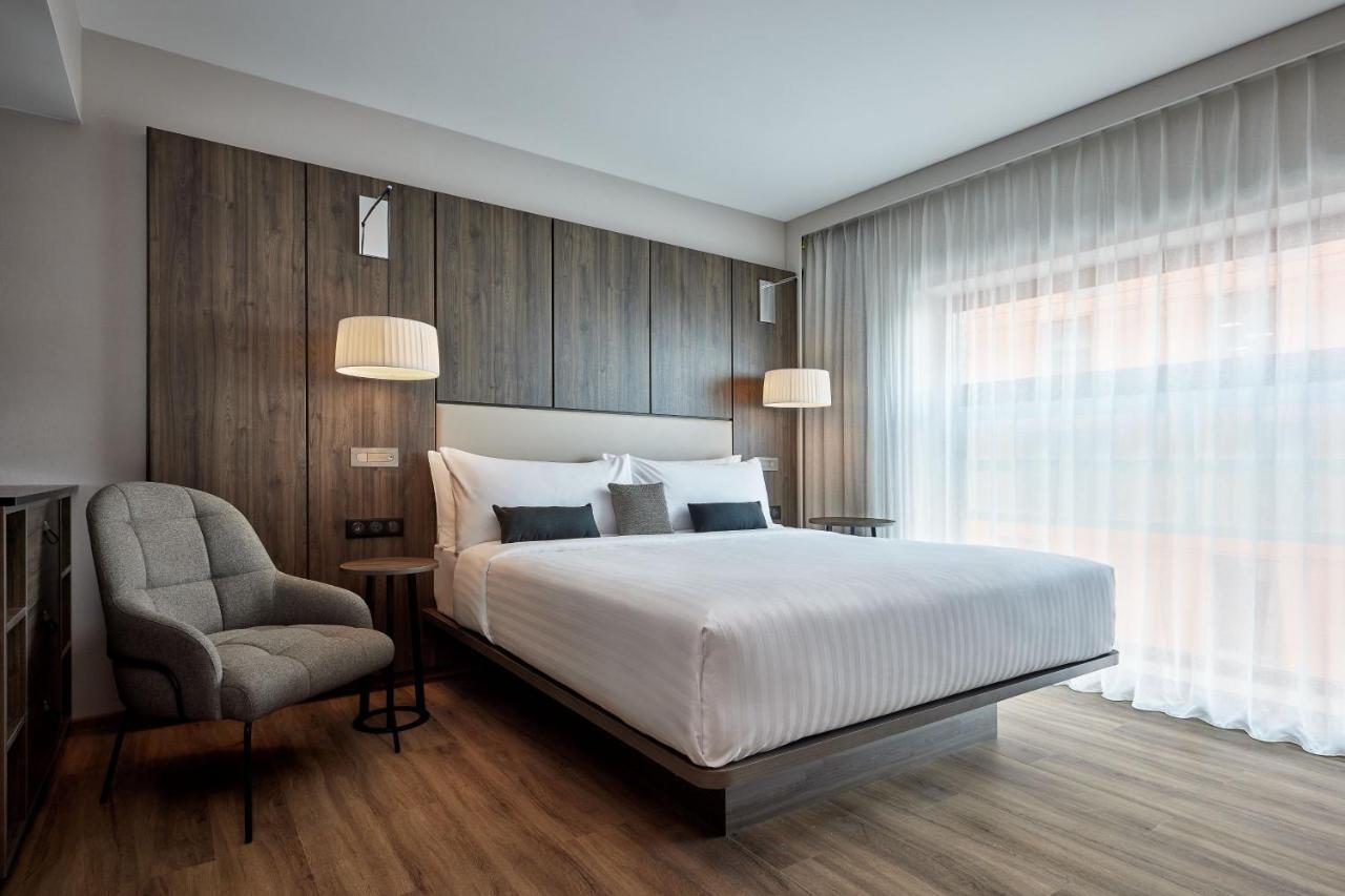Standard King Room,1373369138:JPEG