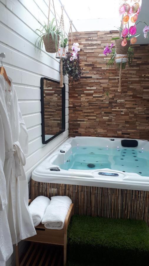 Deluxe Suite,1588418514:JPEG