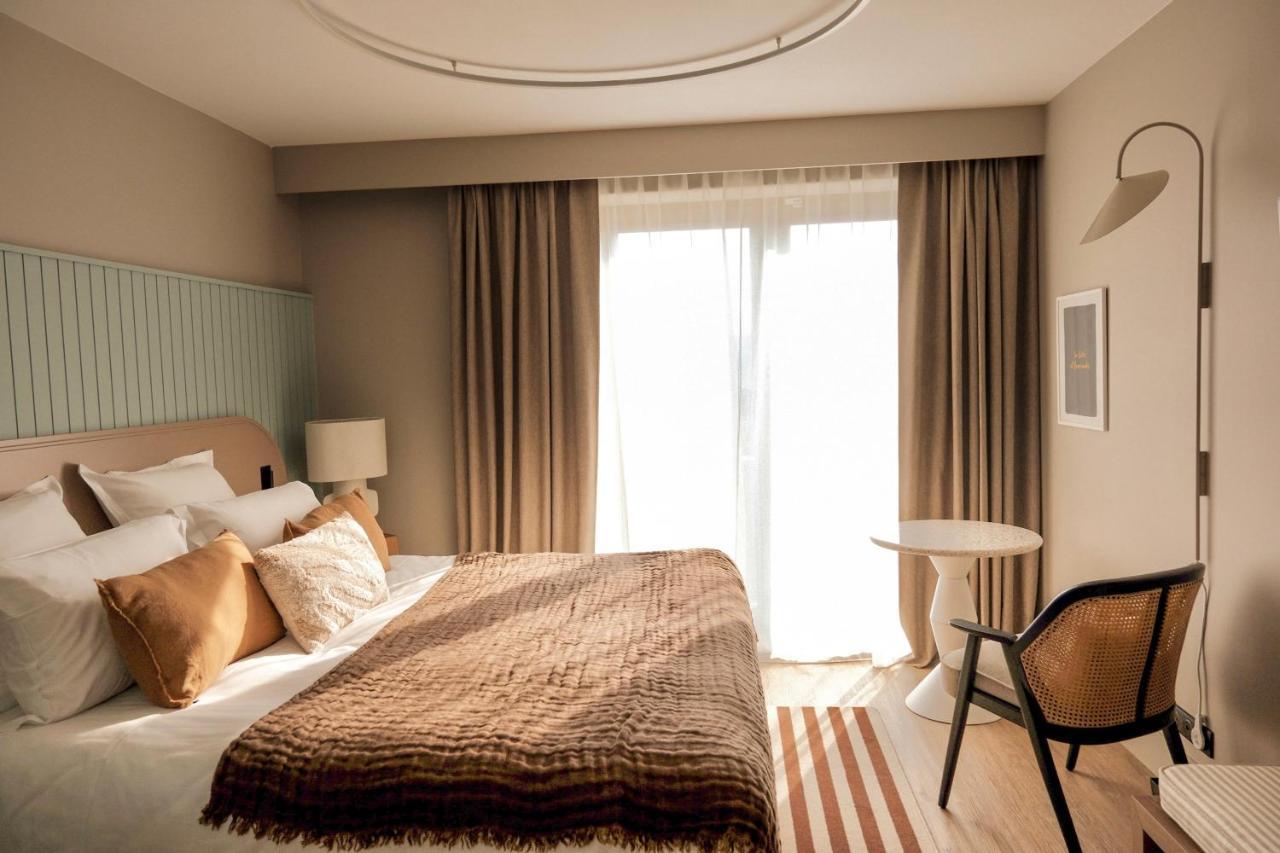 Classic Double Room Side Sea View