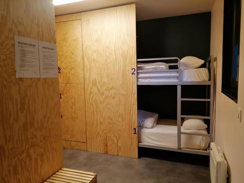 Eklo bed in dormitory for women only,665028666:JPEG