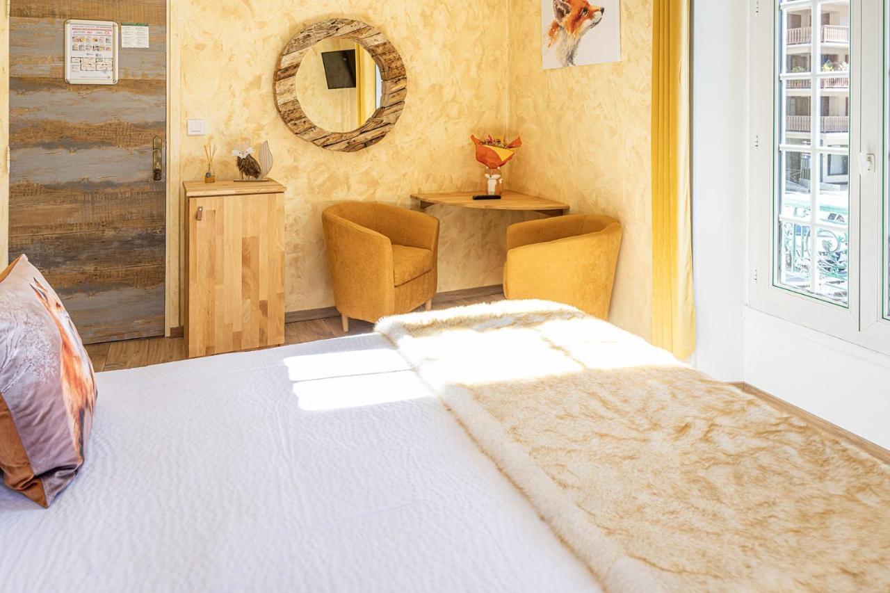 Deluxe Double Room with Shower