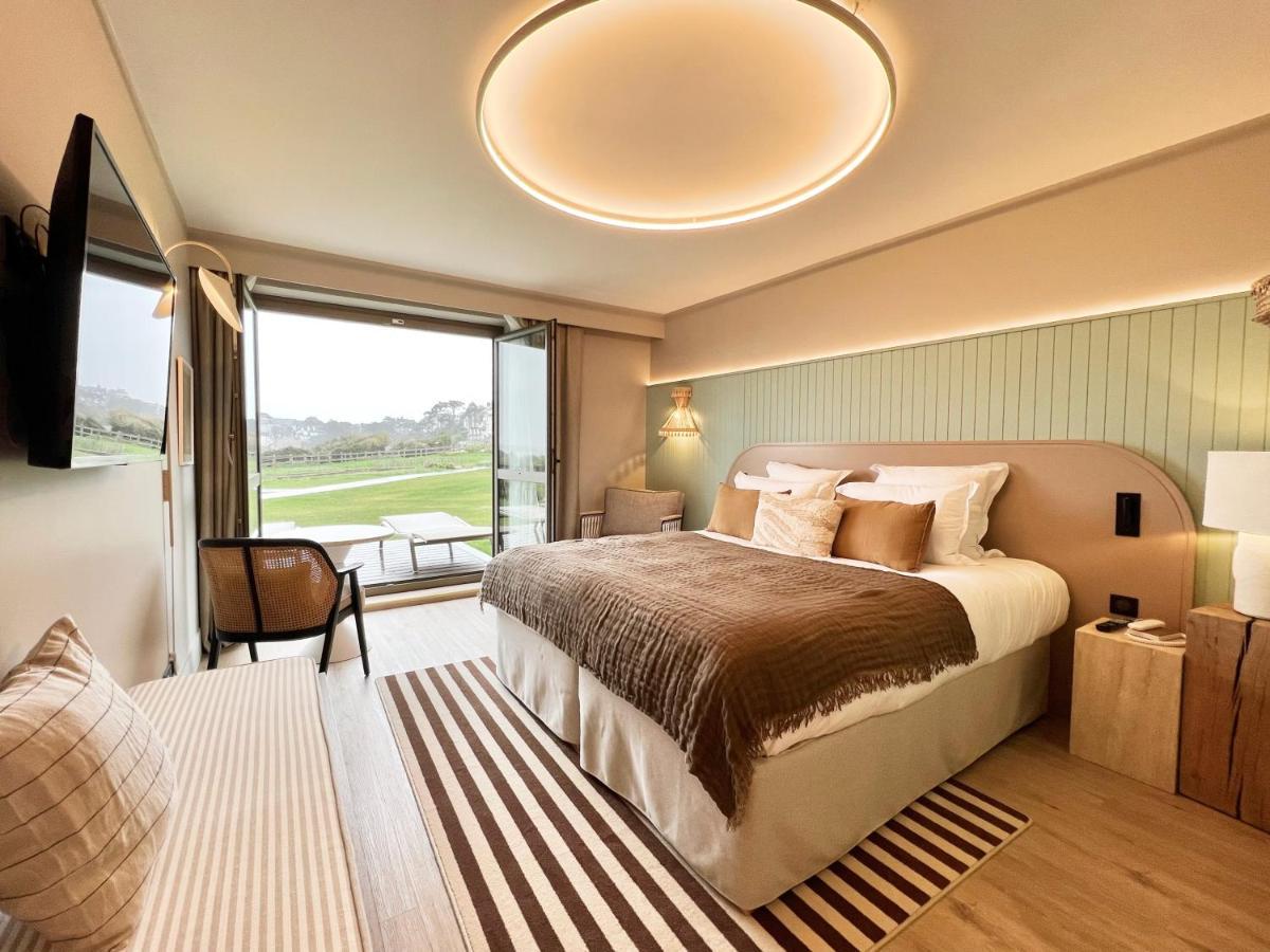 Classic Double Room partial Sea View Garden Floor