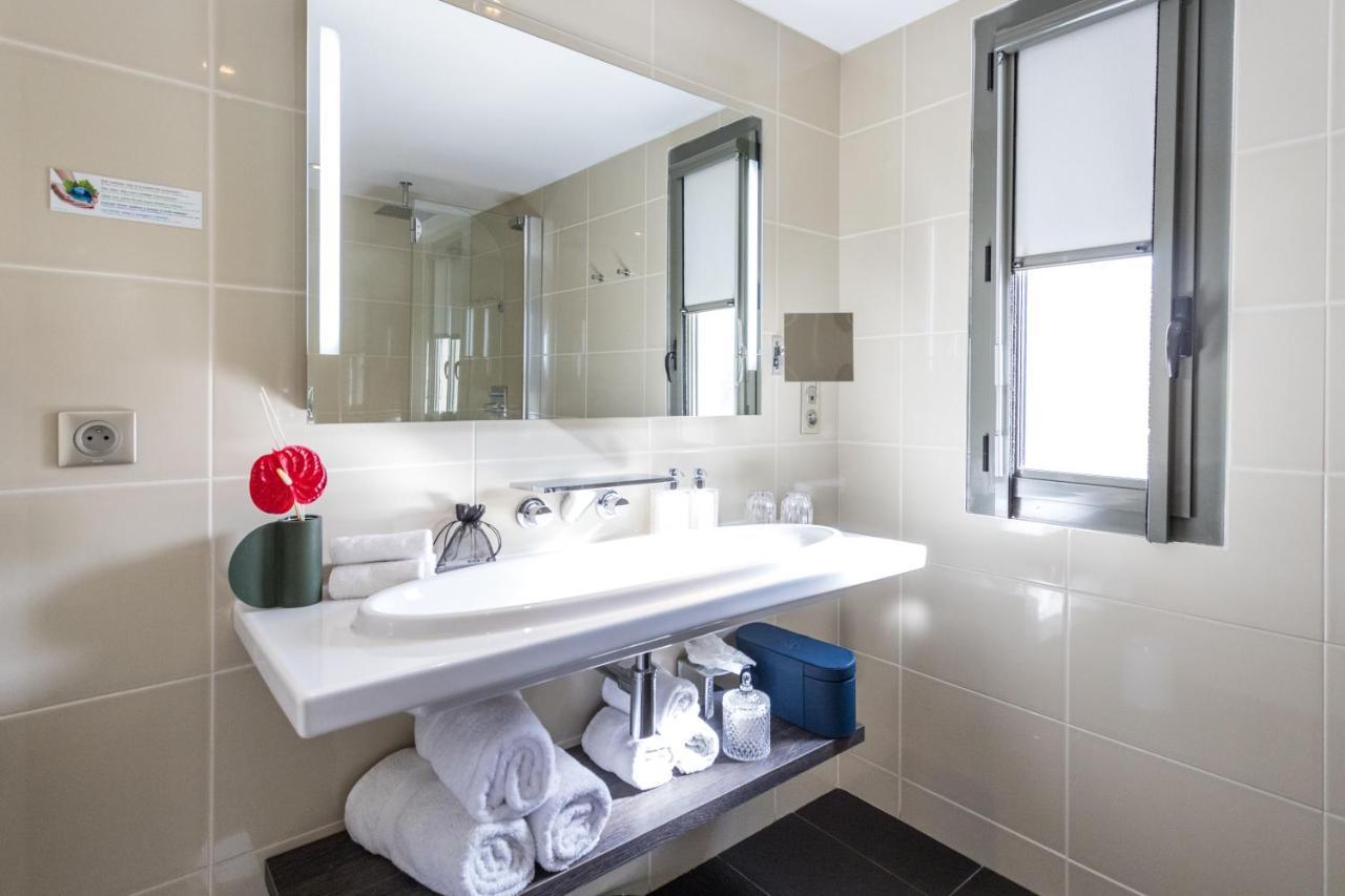 Junior Suite Partial Sea View