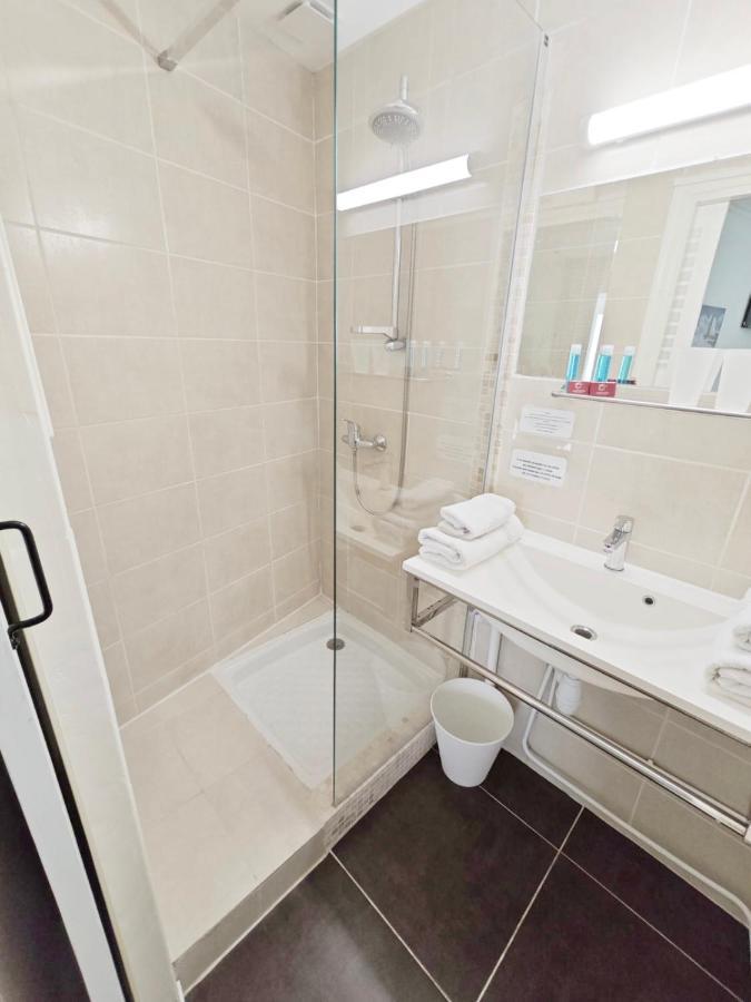 Standard Double or Twin Room no balcony no window