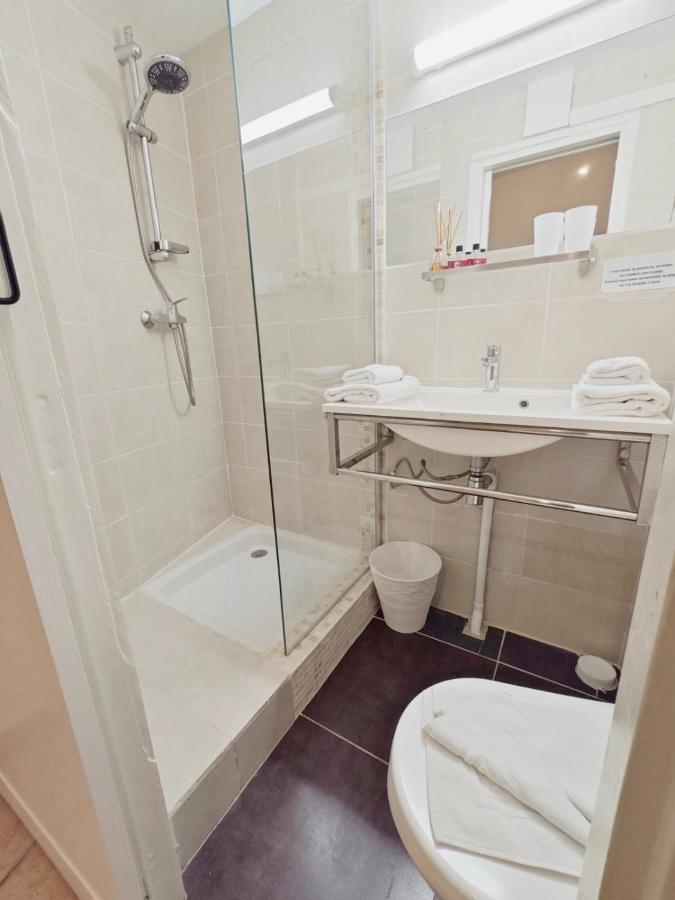 Standard Double or Twin Room no balcony no window