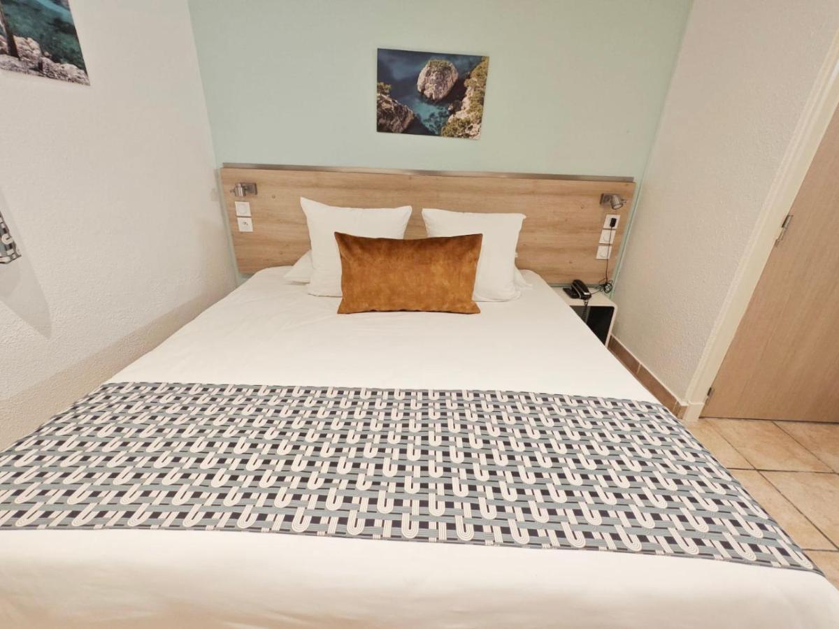 Standard Double or Twin Room no balcony no window