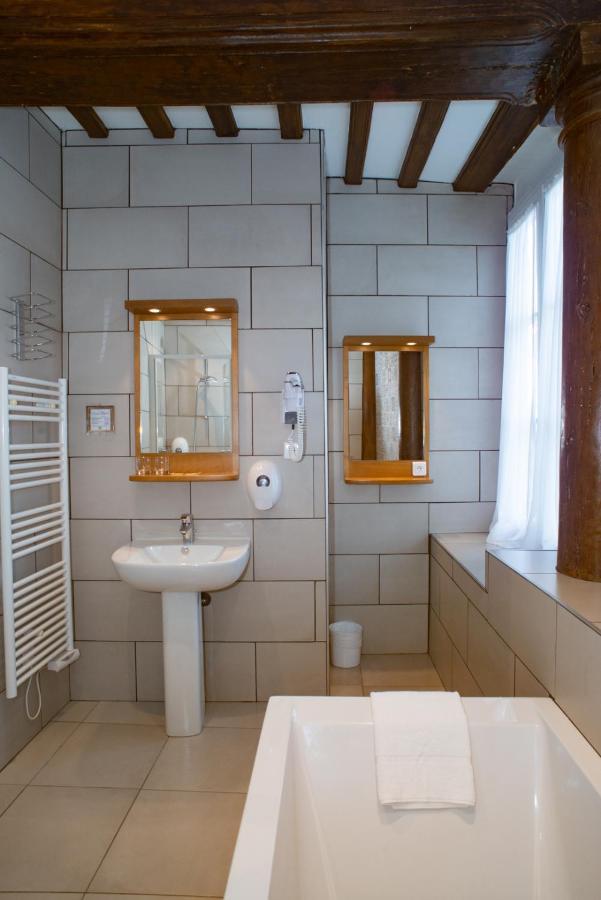 Superior Triple Room Castle View