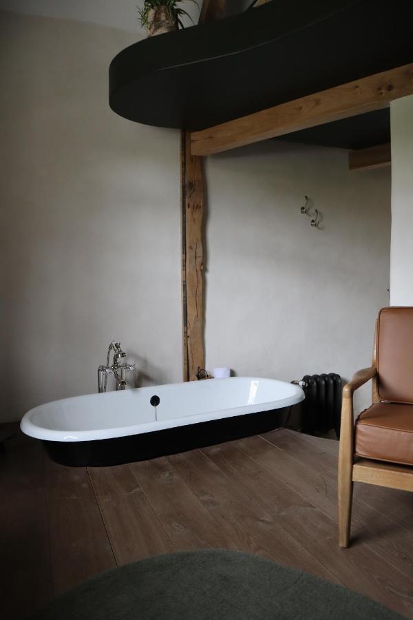 Double Room Bath or Shower,1414610414:JPEG