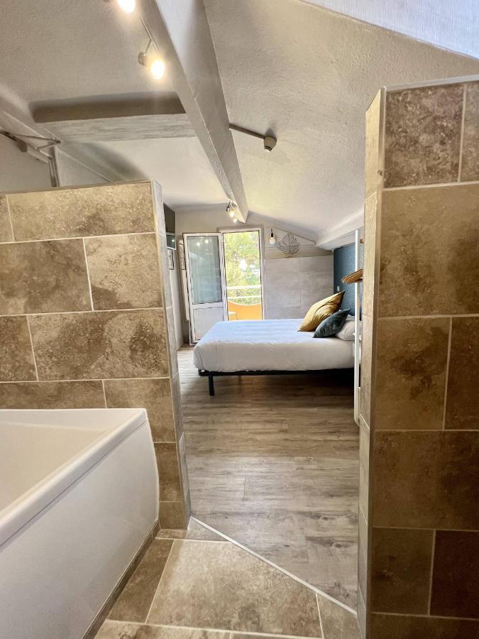 Chambre Lit Queen-Size - Vue sur Mer
