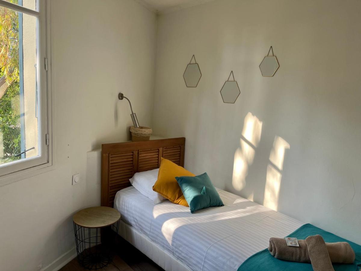 Single Room,1419636213:JPEG