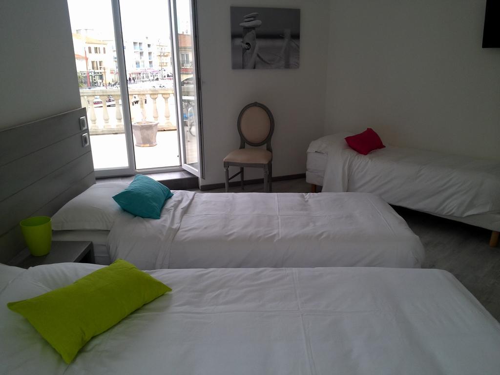 Chambre Double ou Lits Jumeaux avec Terrasse