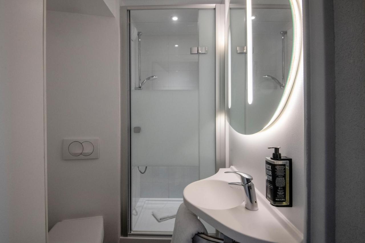 Quarto Duplo