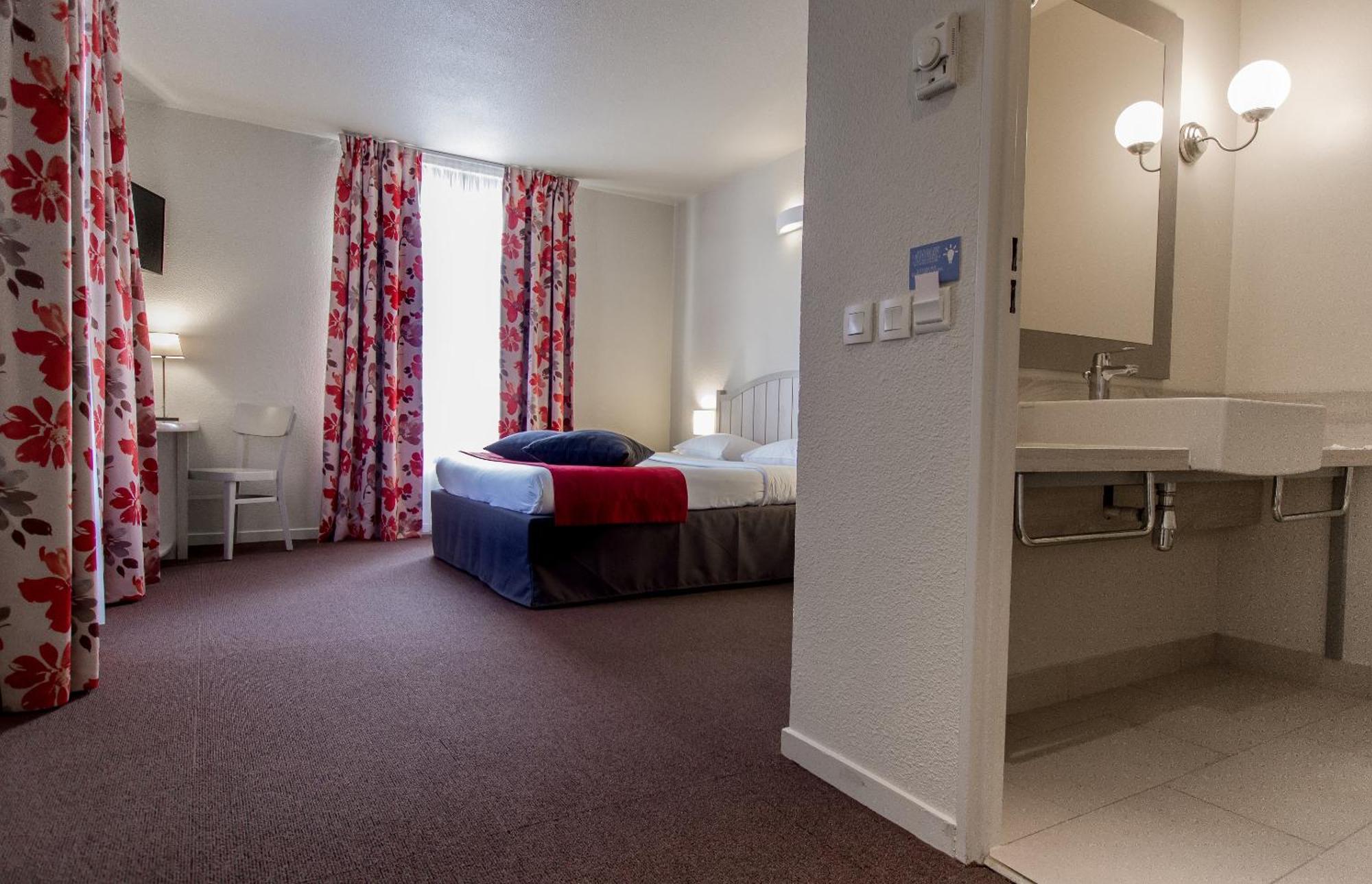 Double Room,1742584605:JPEG