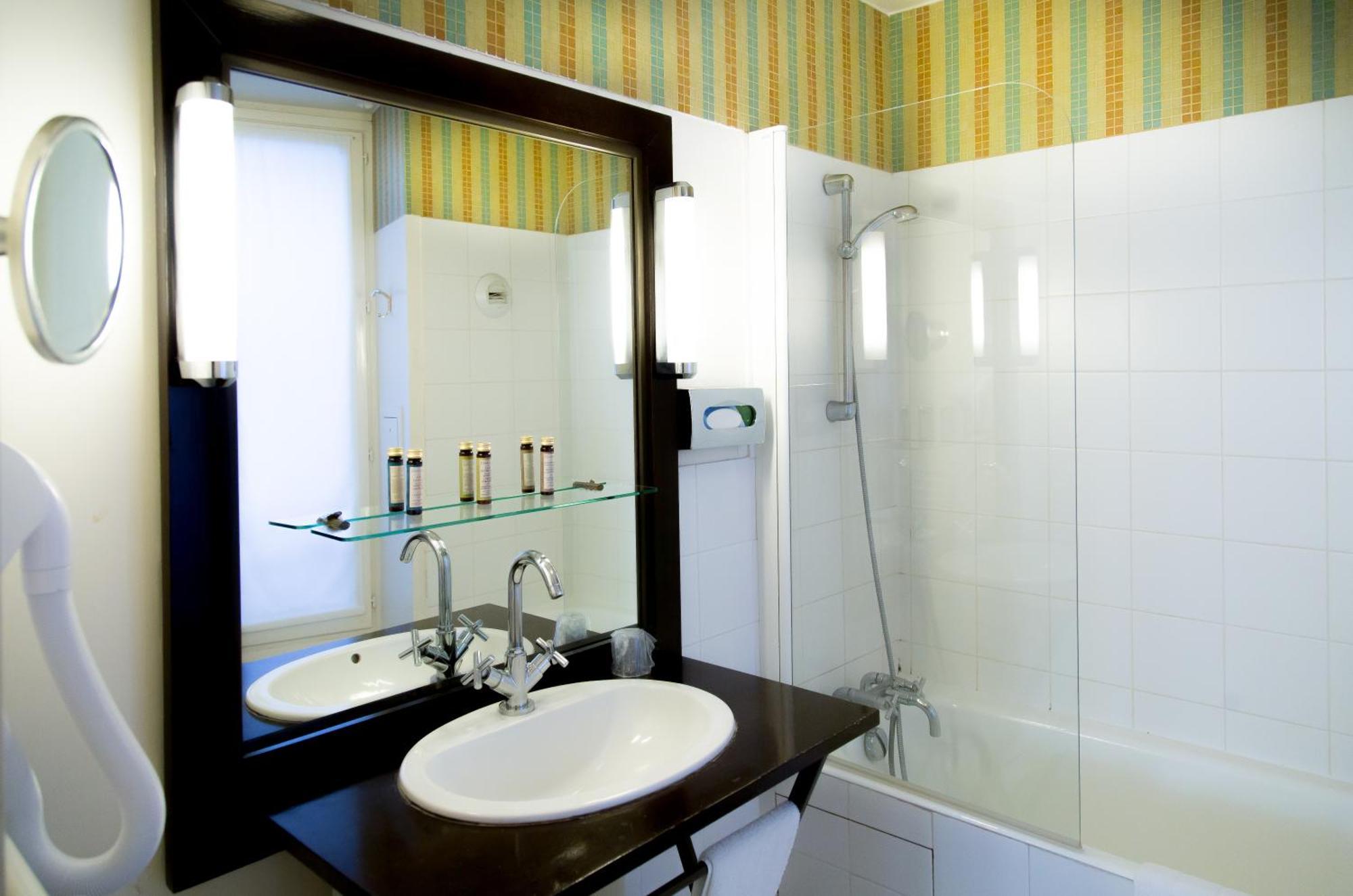 Standard Twin Room,1432634980:JPEG