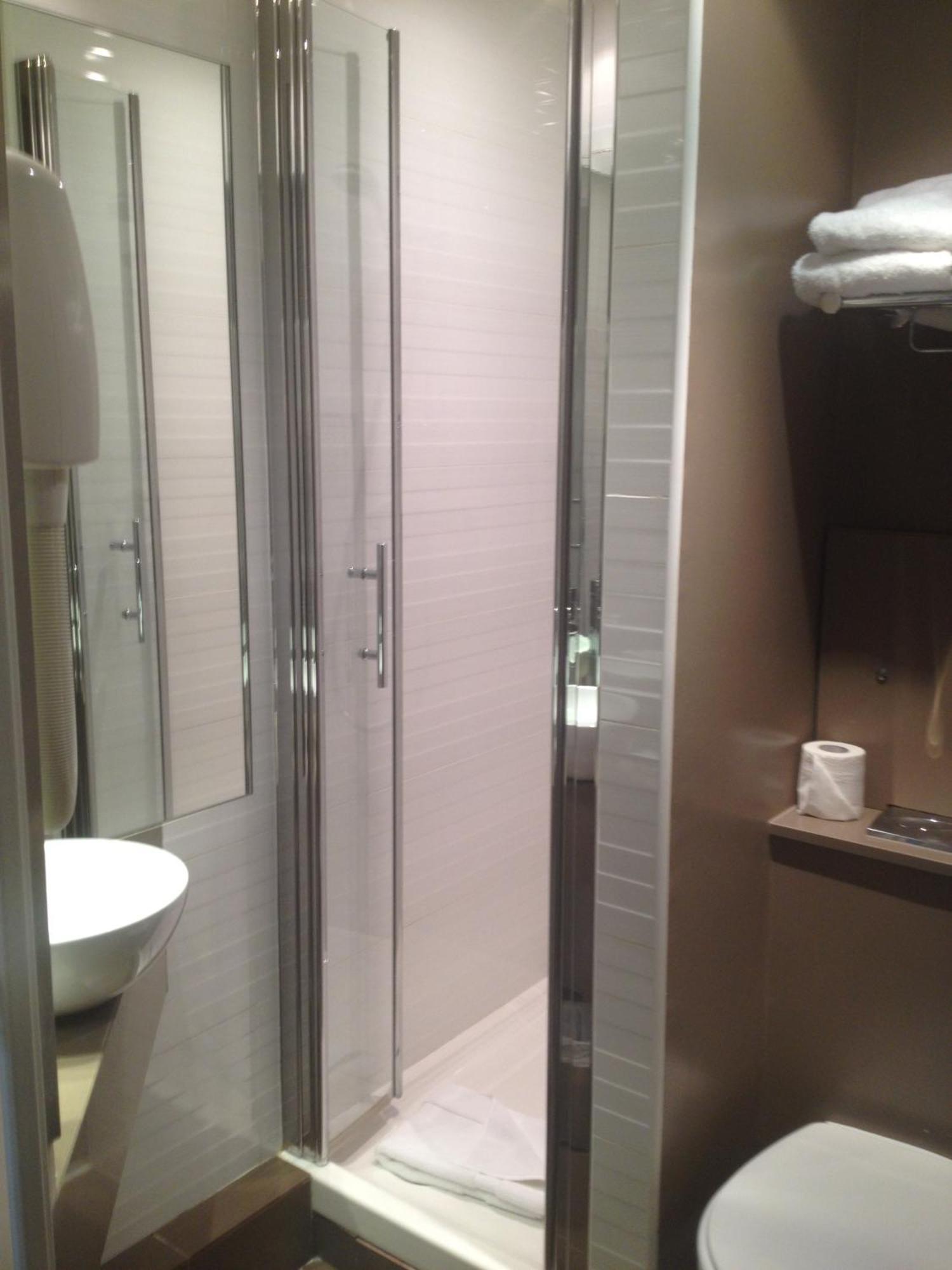 Quarto Duplo Standard