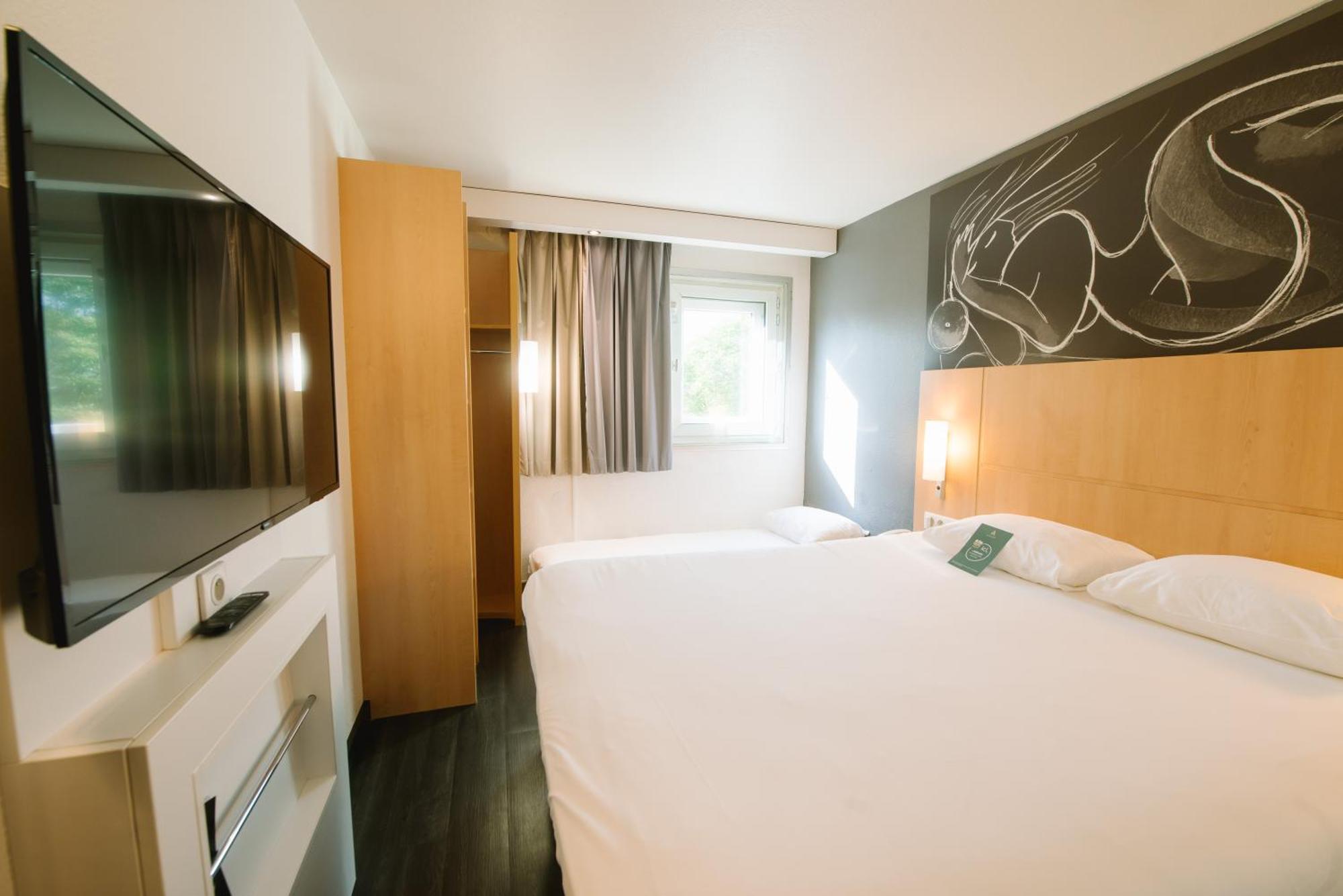 Standard Triple Room,1244745823:JPEG