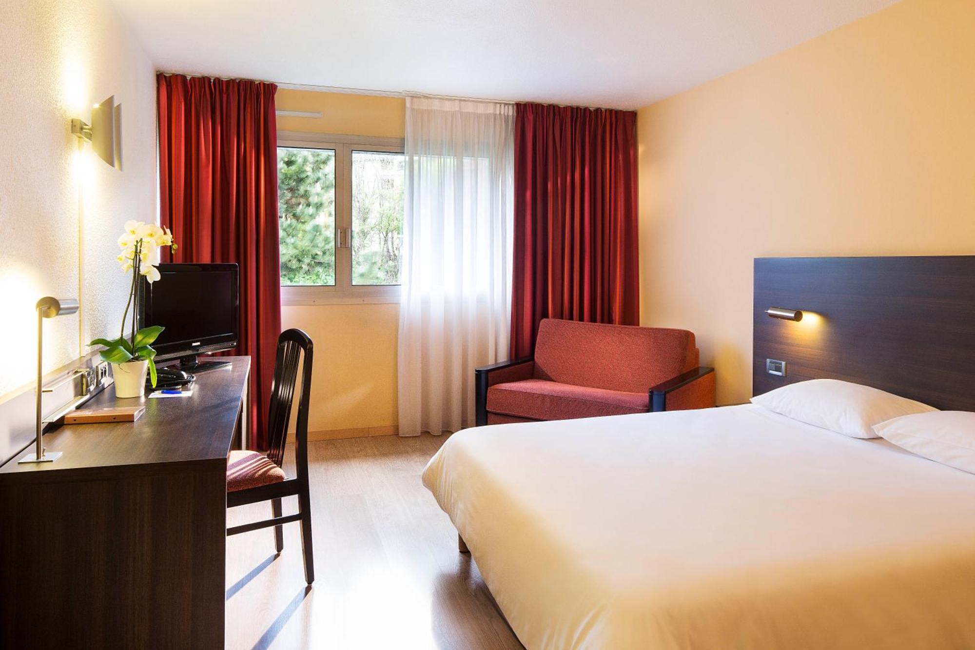 Premium Comfort Room,680345574:JPEG
