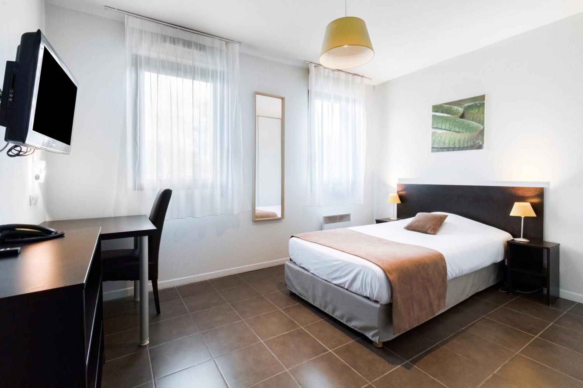 Studio Single Bed,1444908409:JPEG