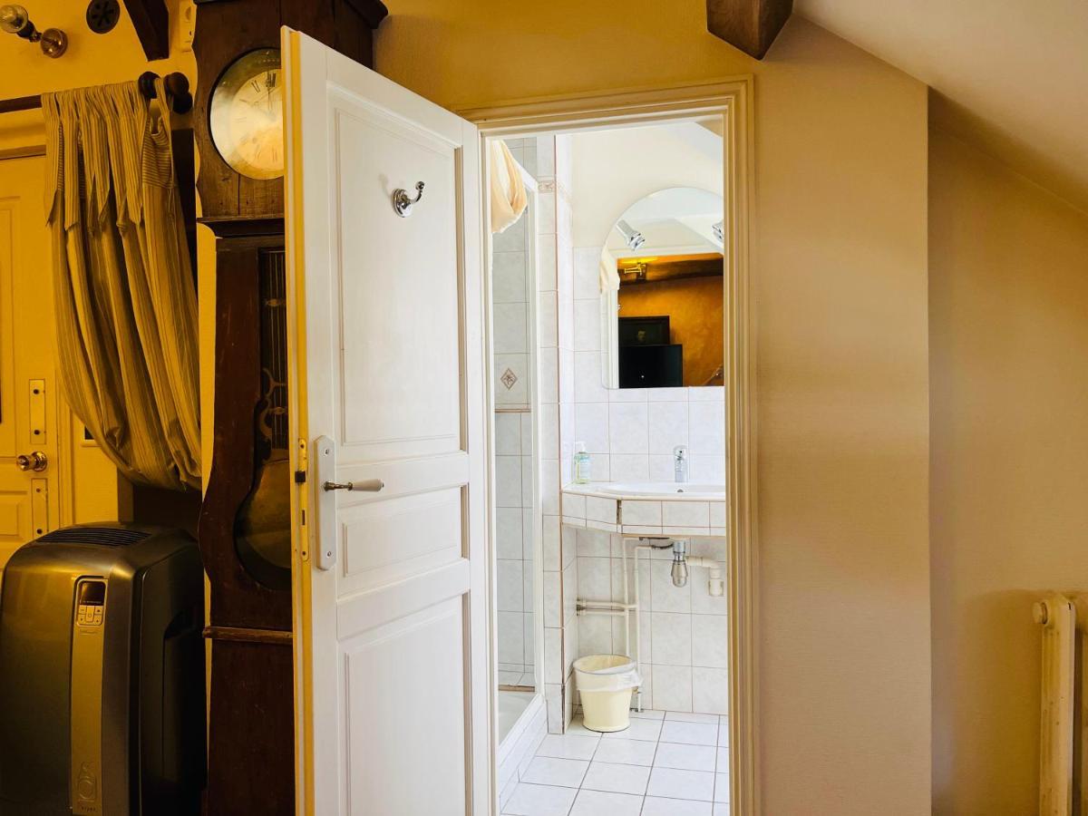 Premium Quadruple Room,1463215972:JPEG
