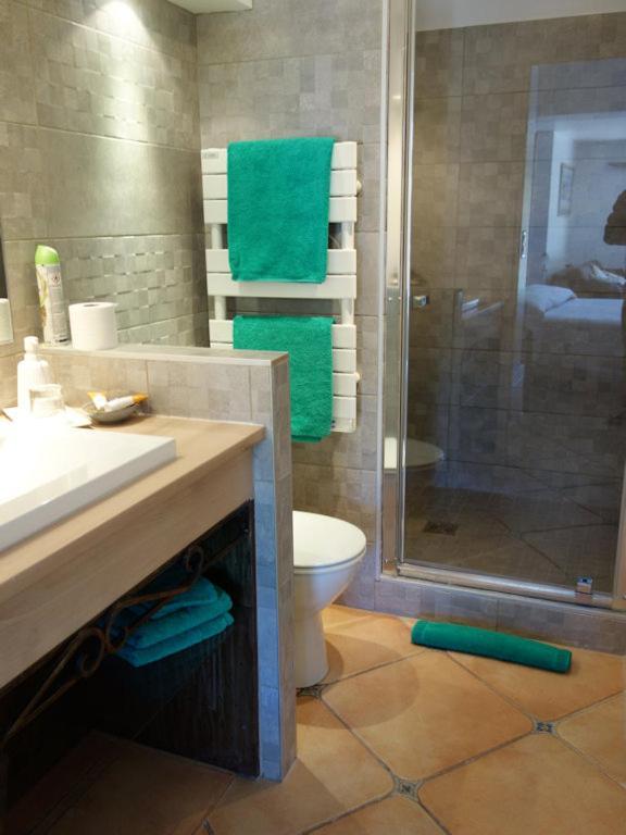 Double Room Private Bathroom