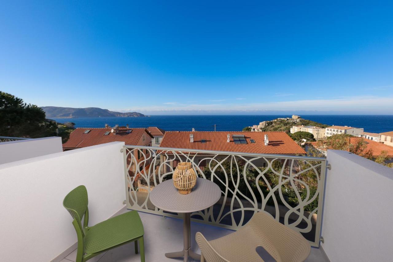 Premium Double Room with Sea View and Balcony