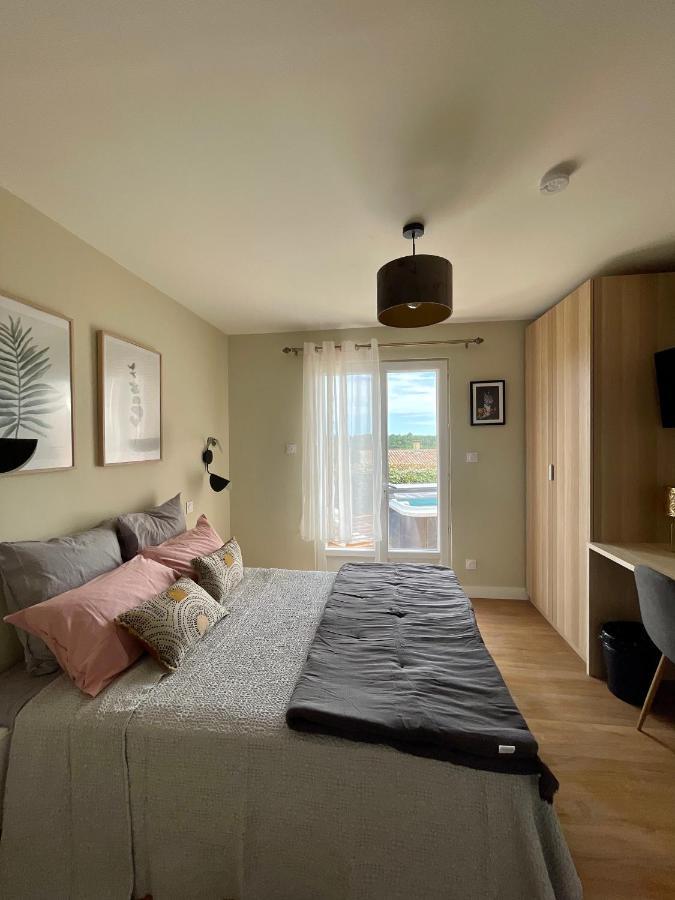 Double Room Private Bathroom