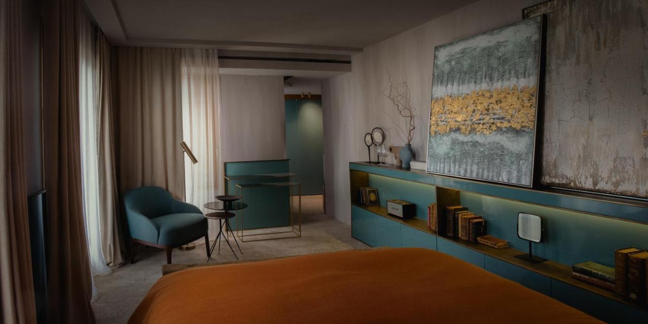 Suite with Terrace,1472787043:JPEG