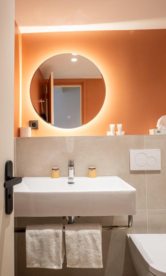 Chambre Lit Queen-Size Exécutive avec Canapé-Lit - Non-Fumeurs