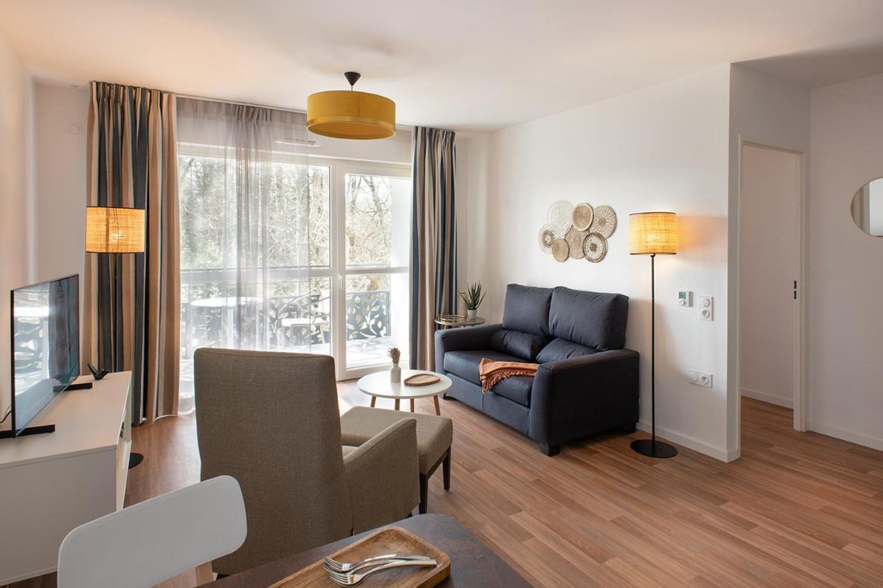 Two-Bedroom Apartment,1487909971:JPEG