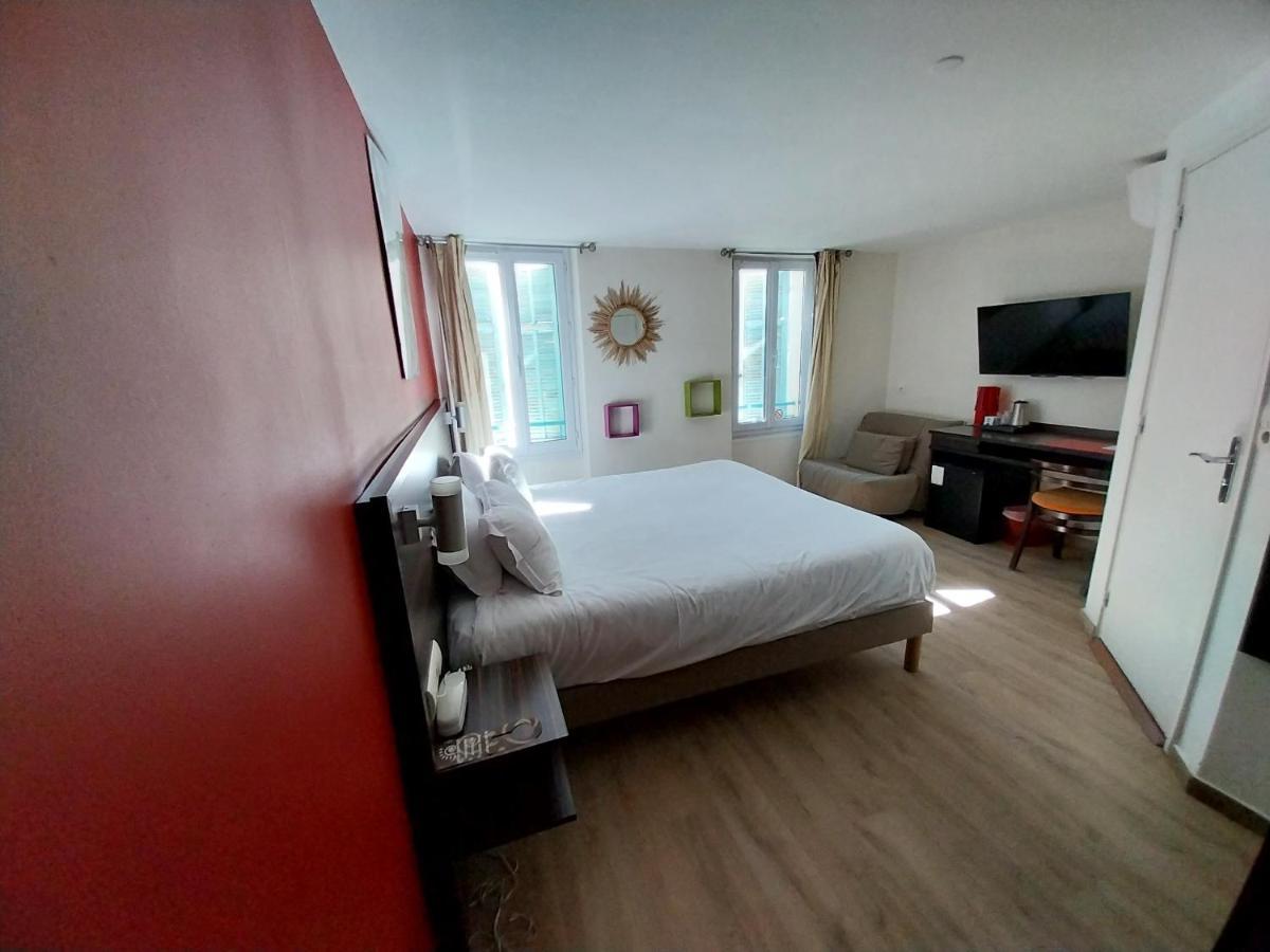 Privilege Room